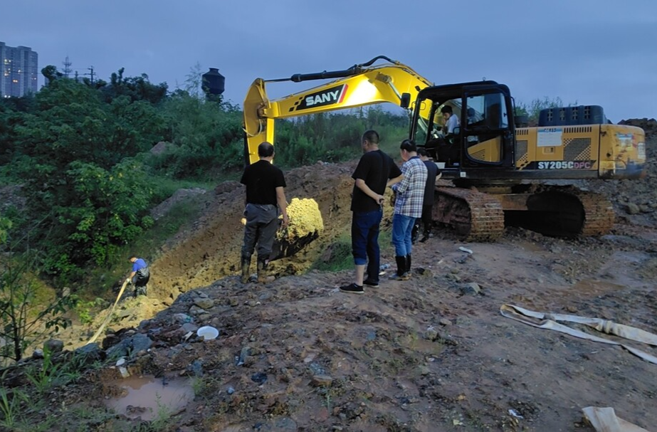 開福區(qū)青竹湖街道新安寺社區(qū)：“汛”速出擊 守土盡責