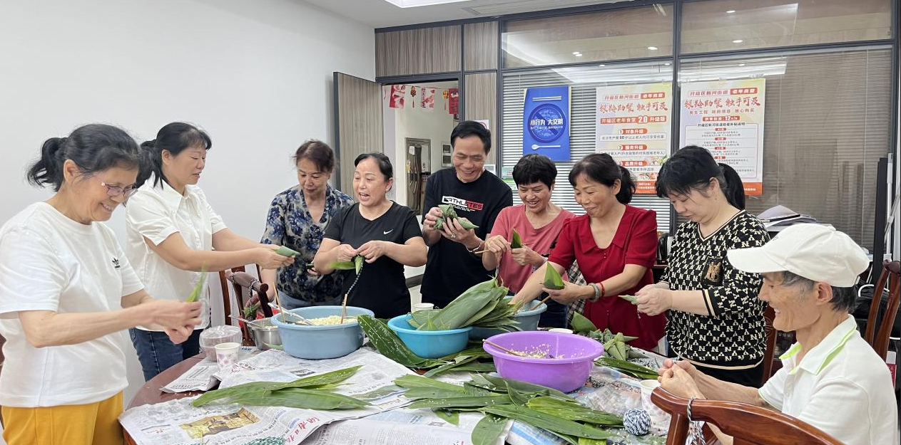 开福区新河街道栖凤社区开展关爱特殊群体慰问活动