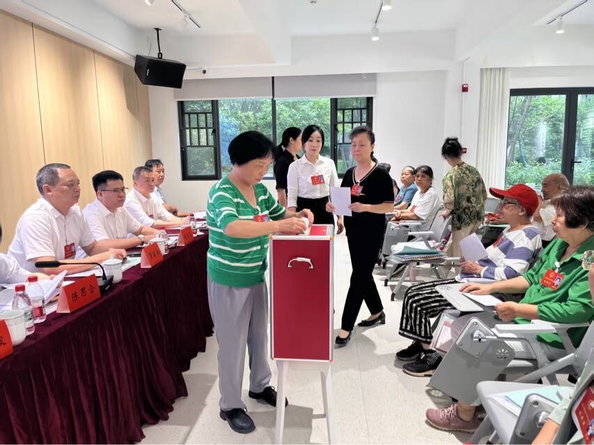开福区东风路街道首届居民议事会敲定10项民生微实事