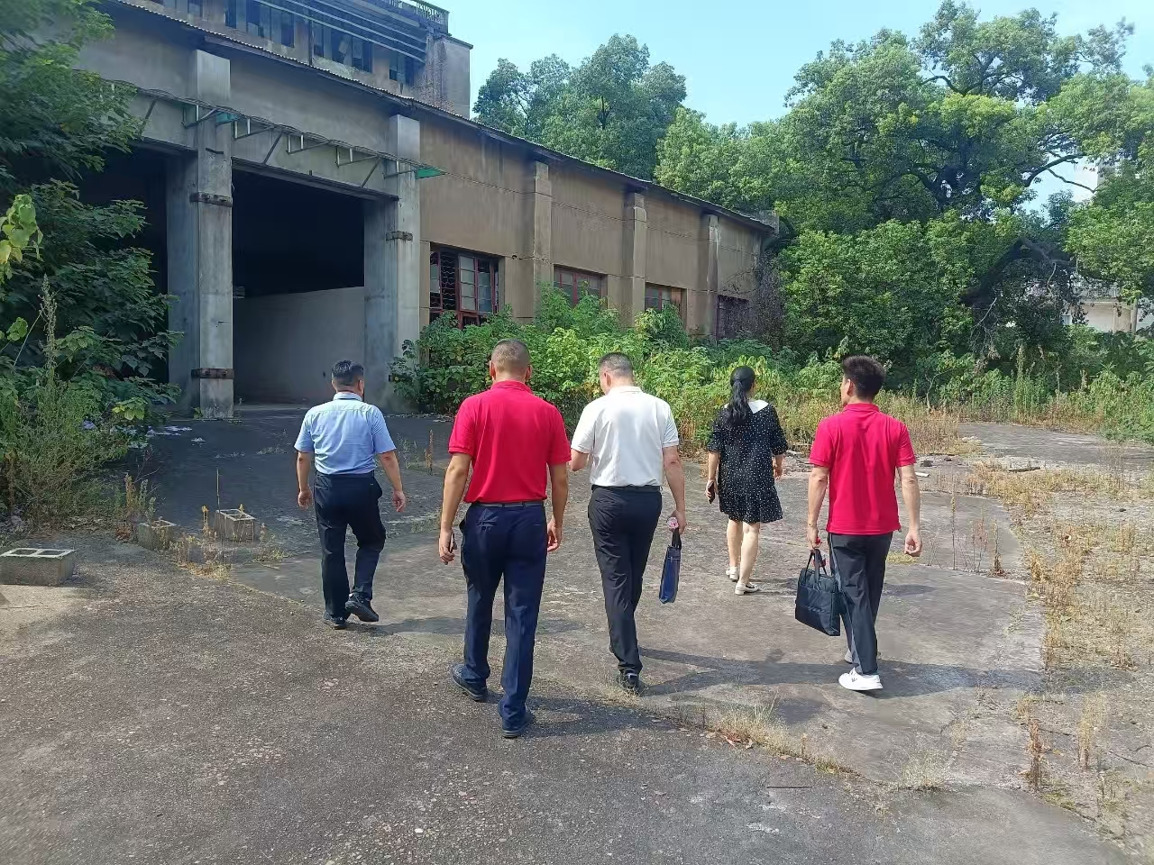 開福區(qū)東風路街道蚌塘社區(qū)：黨建引領(lǐng)聚合力 社企聯(lián)動解難題