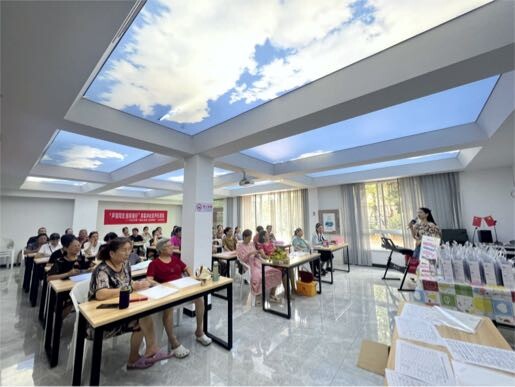 開福區(qū)四方坪街道李家沖社區(qū)秋季聲樂班溫暖開啟，用音樂點亮生活、凝聚鄰里 