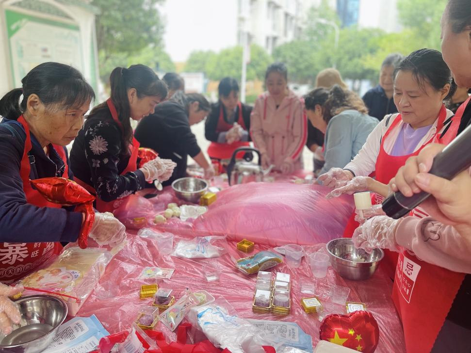 家国同庆聚邻里！开福区科大景园社区“双节”活动点亮邻里幸福时光