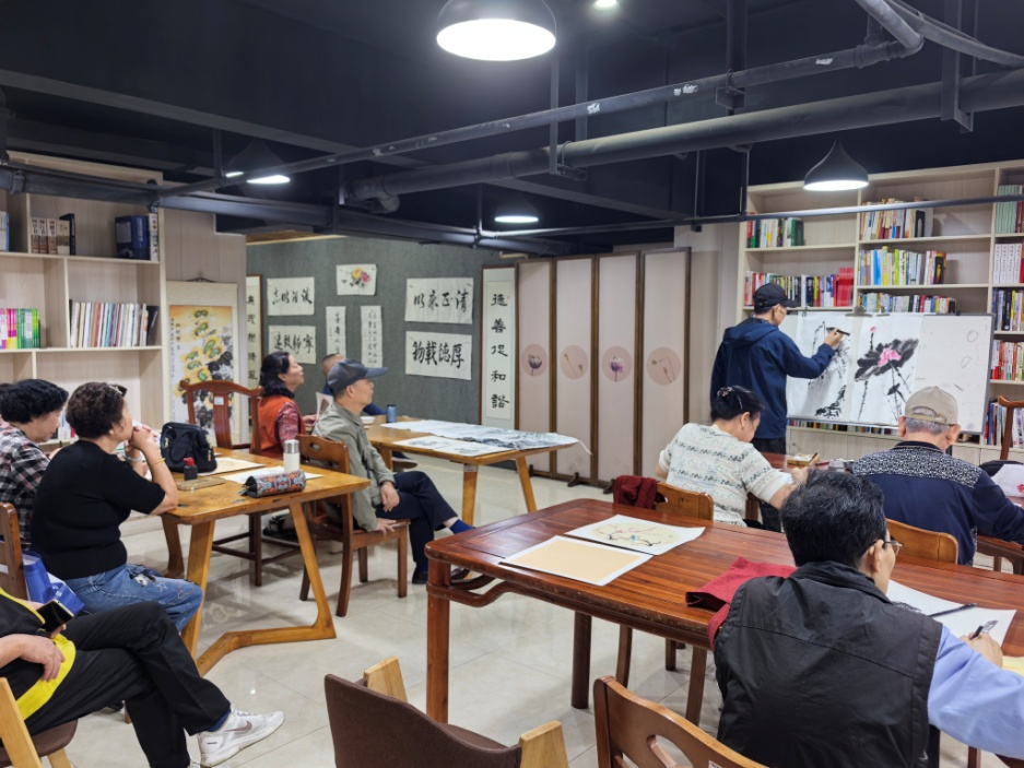 开福区湘雅路街道百善台社区：翰墨丹青绘清风 廉洁文化润心田