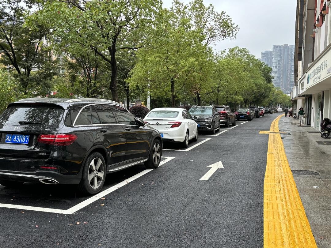 开福区金泰路社区：倾听民声聚民意 打通出行“畅心路”