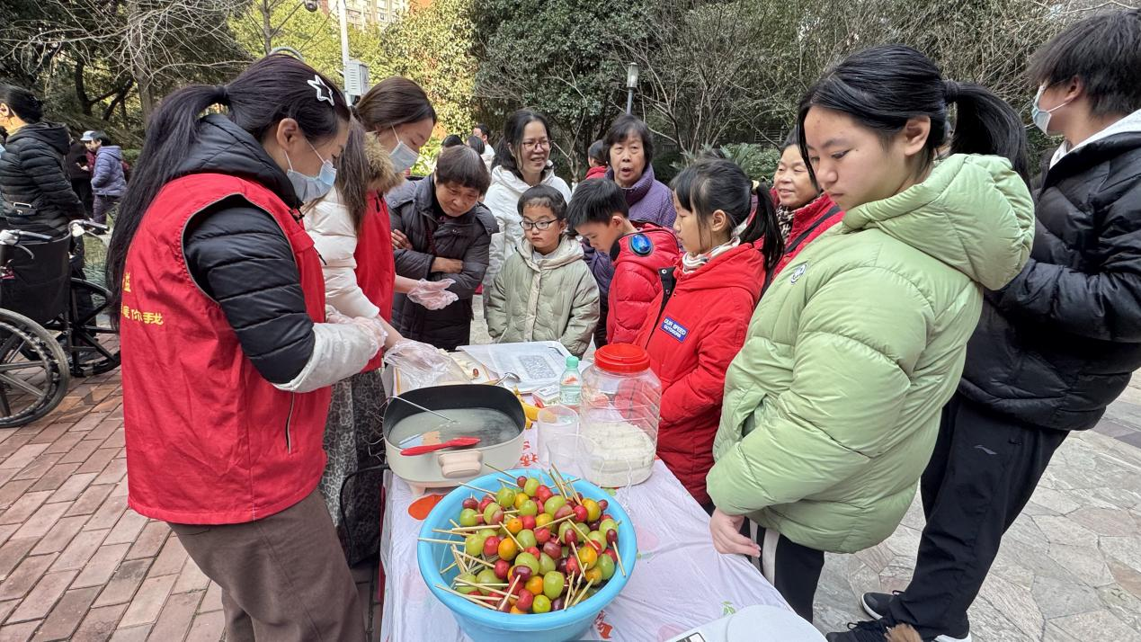 开福区新河街道陈家湖社区：党建赋能基层治理 携手共筑幸福家园