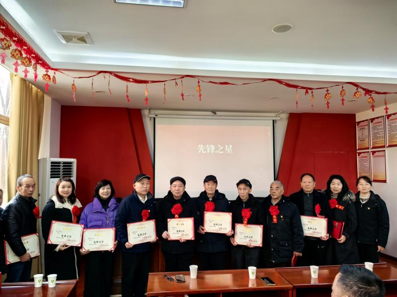 开福区月湖街道溪水湾社区开展“溪汇初心·湾聚幸福”喜迎新春活动