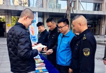 开福区望麓园街道荷花池社区开展“3·15”宣传活动