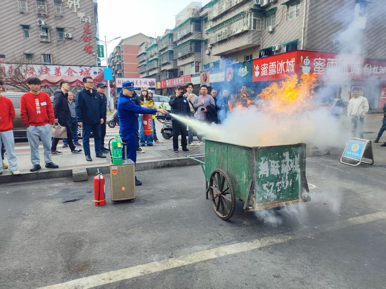 开福区四季美景社区：党建引领“微网格” 绘就善治“新图景”