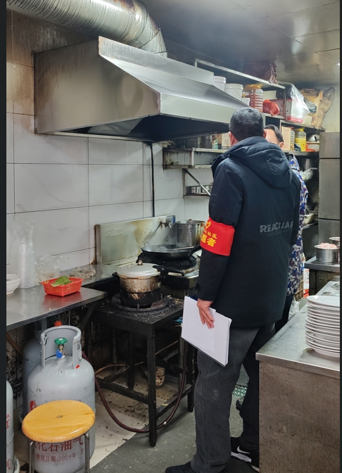 共护蓝天！开福区留芳岭社区开展推进油烟专项整治行动