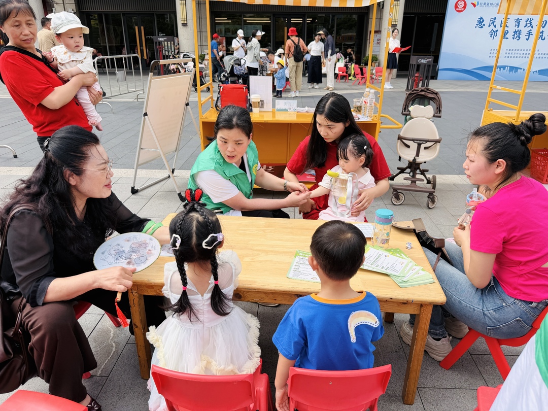 惠民医育践初心！开福区浏阳河街道双河社区开展医育融合共建公益活动