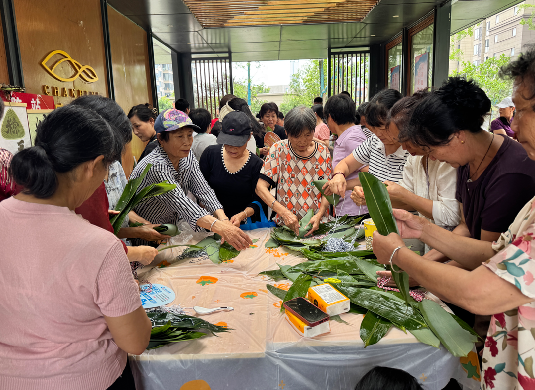 开福区史家坡社区开展浓情端午聚邻里 清风廉韵润网格 端午节主题活动